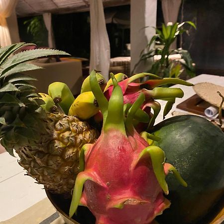 チャン島 Maddekehaoo Eco Mansion Bed & Breakfast エクステリア 写真