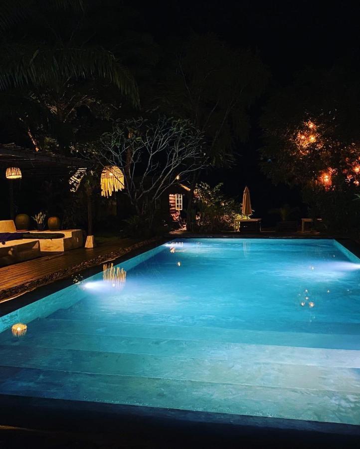 チャン島 Maddekehaoo Eco Mansion Bed & Breakfast エクステリア 写真