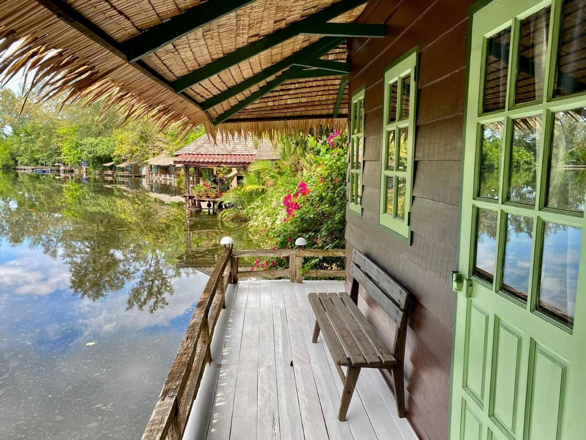 チャン島 Maddekehaoo Eco Mansion Bed & Breakfast エクステリア 写真